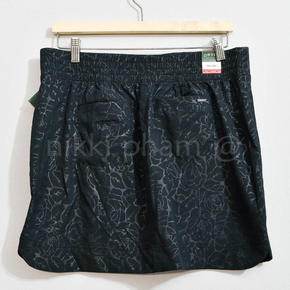NWT Orvis Ladies' Embossed Pull On Skort in black - Picture 5 of 5